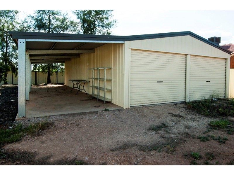 90 GRACE STREET, Lake Cargelligo NSW 2672