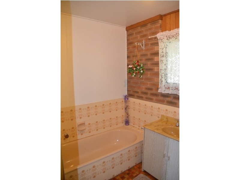 81-83 Kiewa Valley Highway, Tawonga South VIC 3698