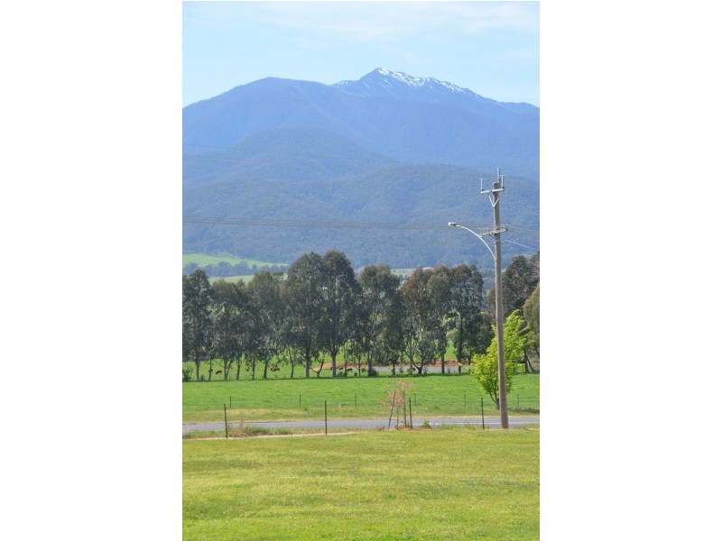 85 Kiewa Valley Highway, Tawonga South VIC 3698