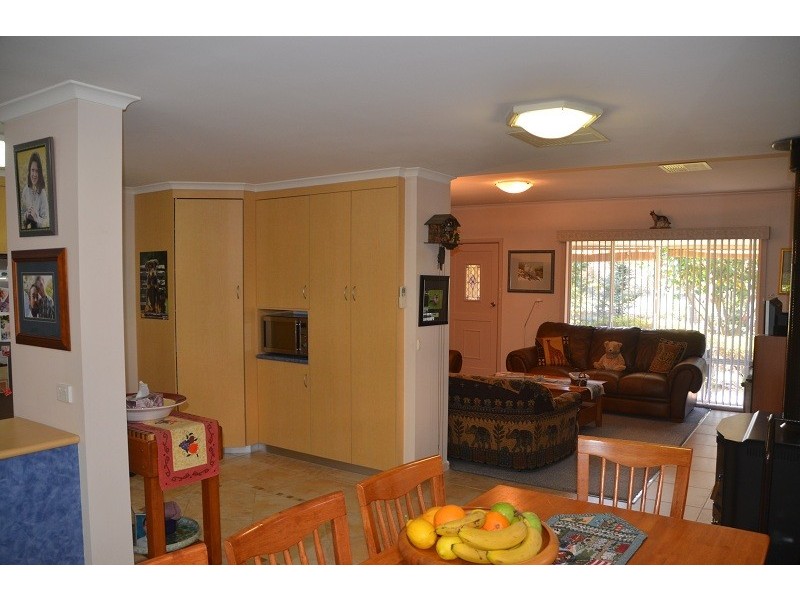 1A Station Street, Bright VIC 3741