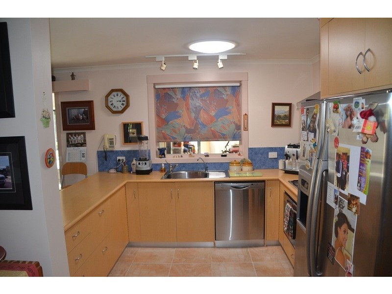 1A Station Street, Bright VIC 3741