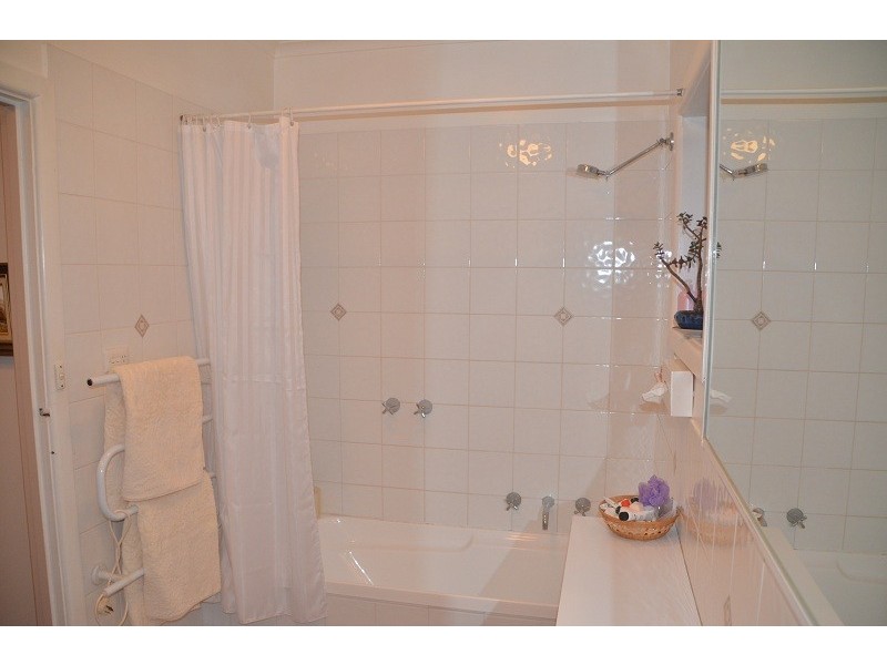 1A Station Street, Bright VIC 3741