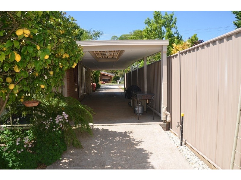 1A Station Street, Bright VIC 3741