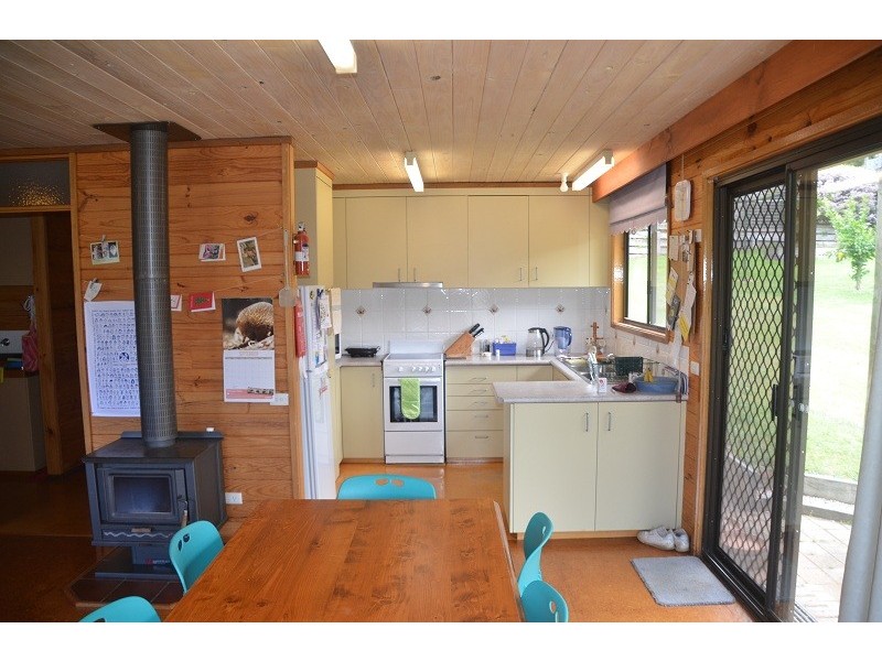 5 Marum Court, Tawonga South VIC 3698