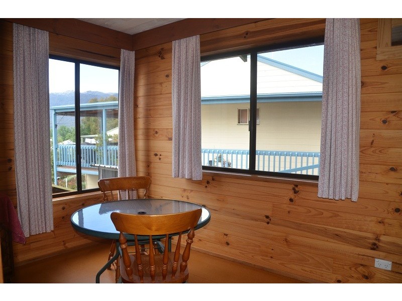 5 Marum Court, Tawonga South VIC 3698