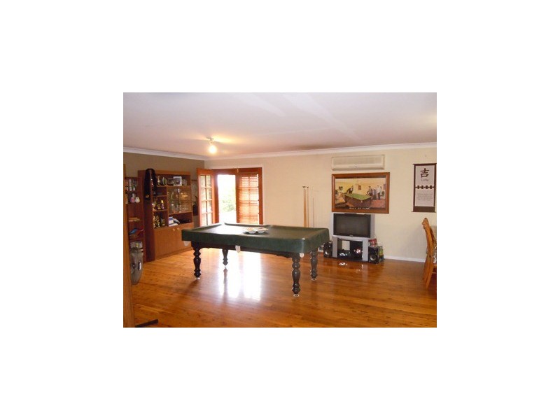 12 Broad Street, Narrandera NSW 2700