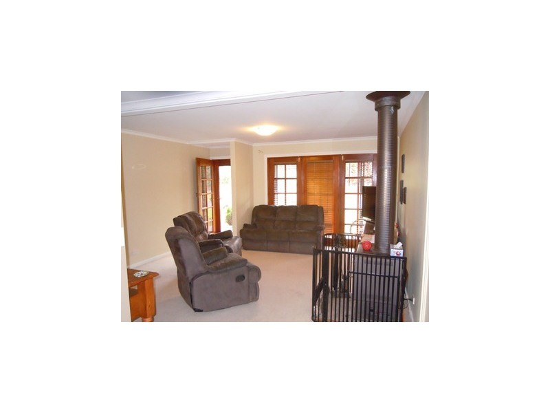 12 Broad Street, Narrandera NSW 2700