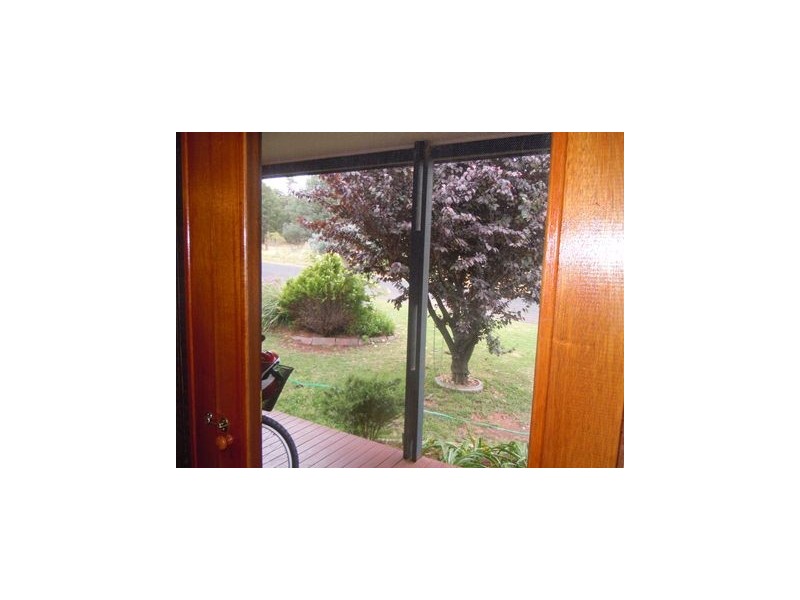 12 Broad Street, Narrandera NSW 2700