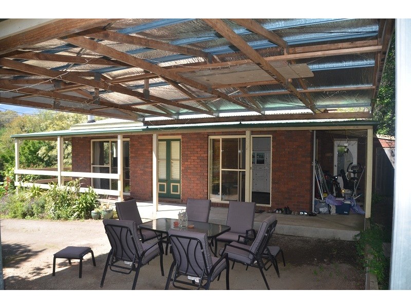1 Omeo Court, Tawonga South VIC 3698