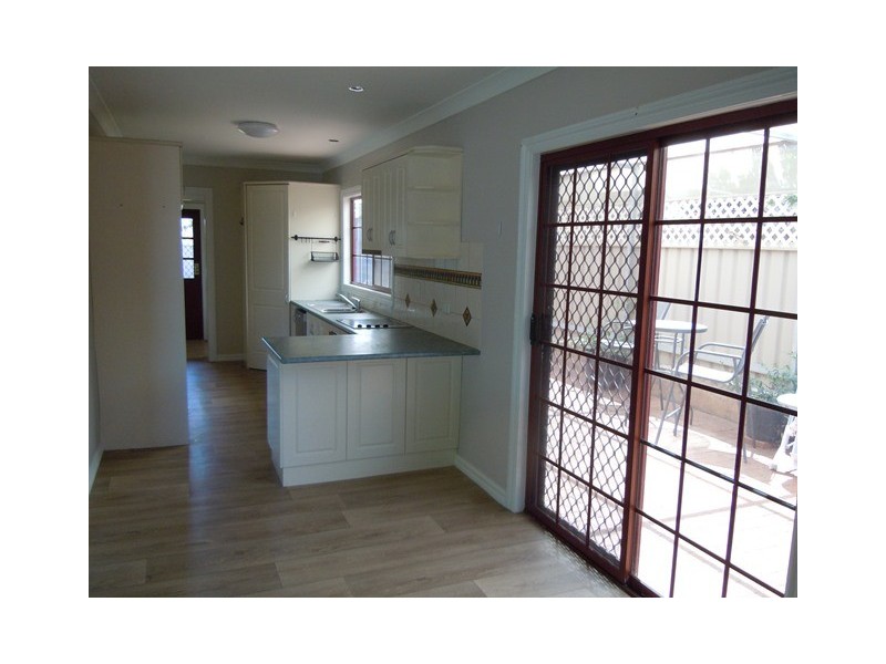 6 Arthur Street, Narrandera NSW 2700