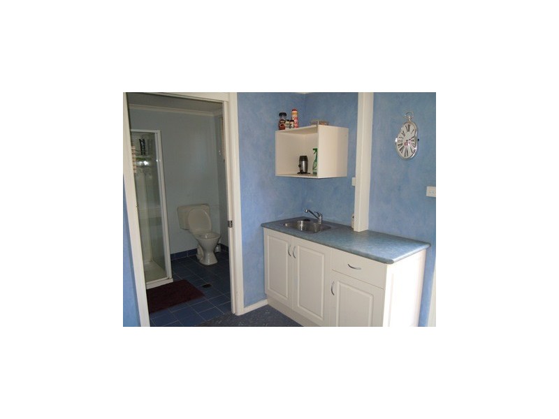 6 Arthur Street, Narrandera NSW 2700