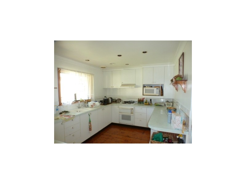 62 South Street, Boorowa NSW 2586