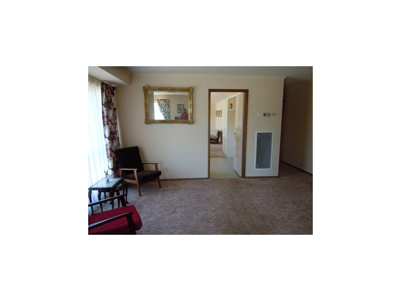 8 Riverine Street, Narrandera NSW 2700