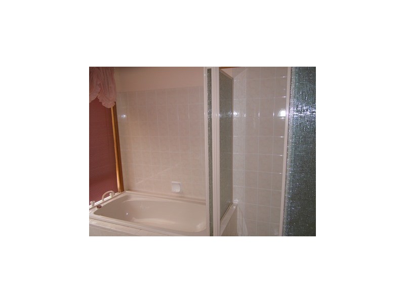 8 Riverine Street, Narrandera NSW 2700