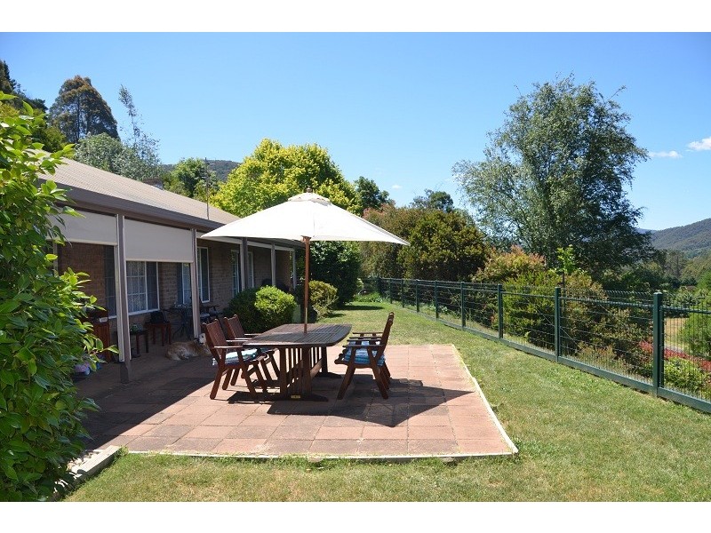 118 Centenary Avenue, Wandiligong VIC 3744