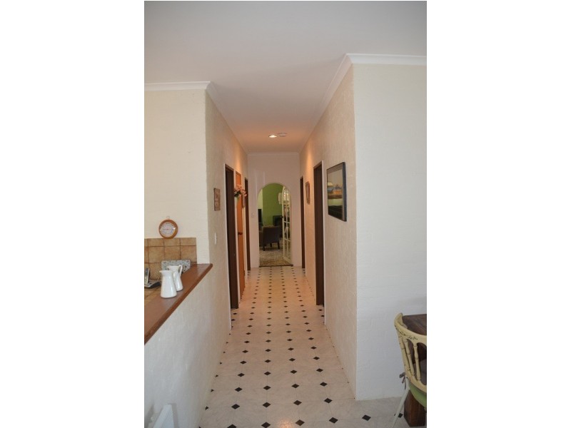 118 Centenary Avenue, Wandiligong VIC 3744