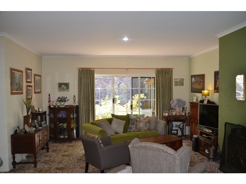 118 Centenary Avenue, Wandiligong VIC 3744