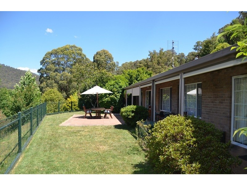 118 Centenary Avenue, Wandiligong VIC 3744