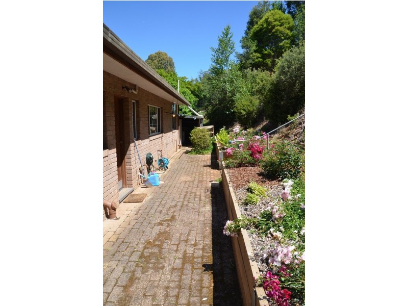 118 Centenary Avenue, Wandiligong VIC 3744