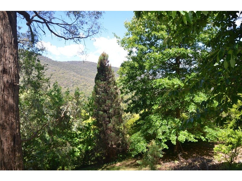 118 Centenary Avenue, Wandiligong VIC 3744