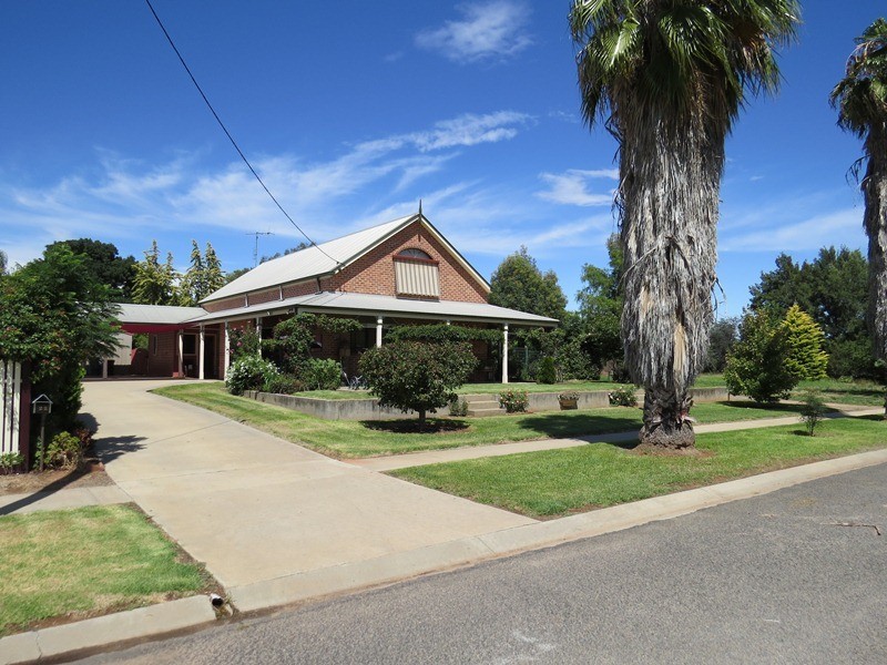 22 Wollamai Street, Finley NSW 2713