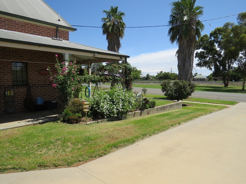 22 Wollamai Street, Finley NSW 2713