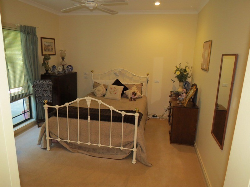 22 Wollamai Street, Finley NSW 2713