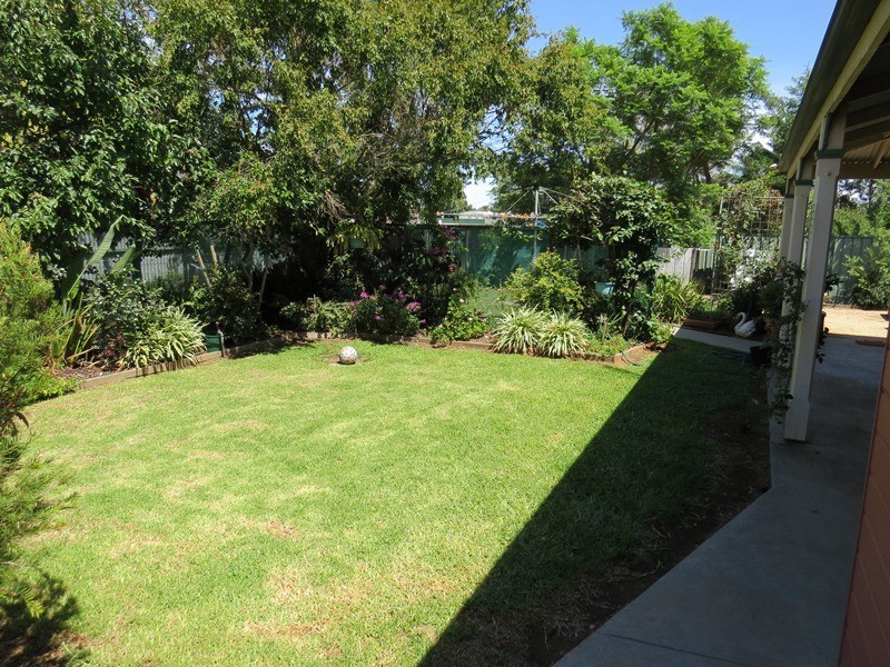 22 Wollamai Street, Finley NSW 2713