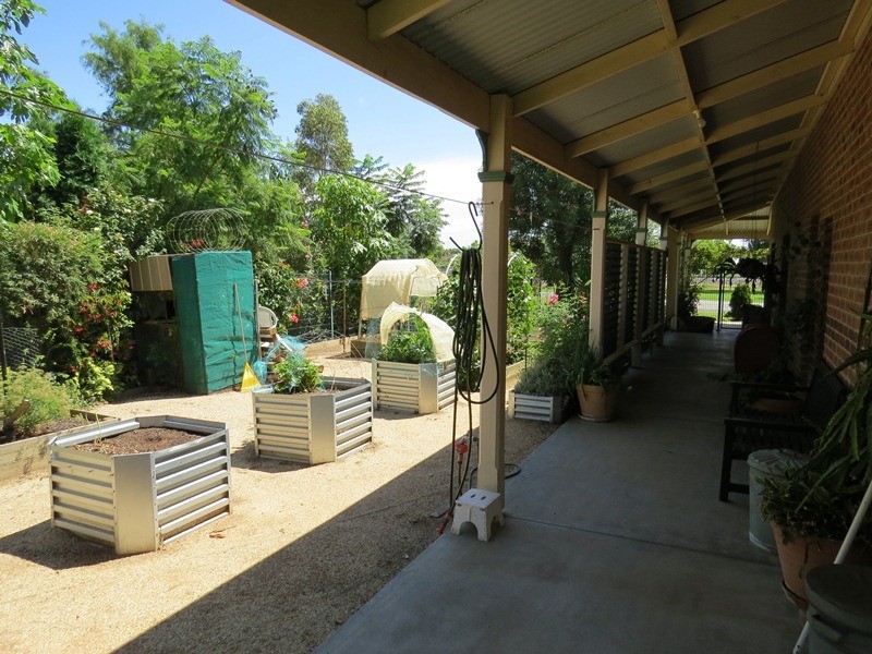 22 Wollamai Street, Finley NSW 2713