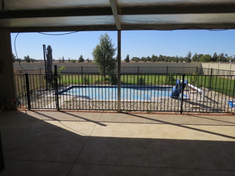 22 Todds Road, Deniliquin NSW 2710