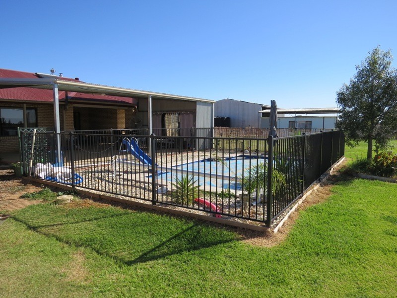 22 Todds Road, Deniliquin NSW 2710