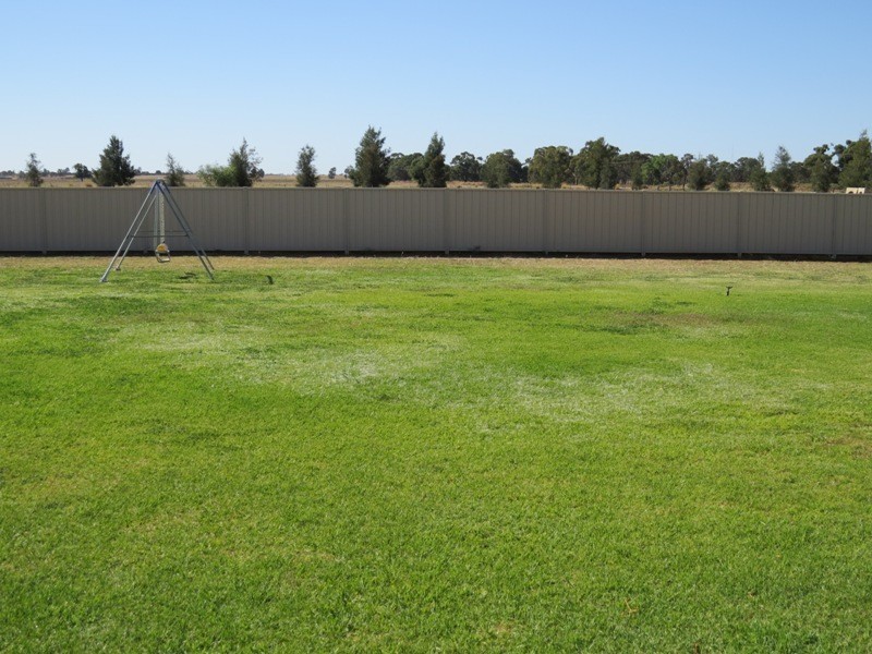22 Todds Road, Deniliquin NSW 2710
