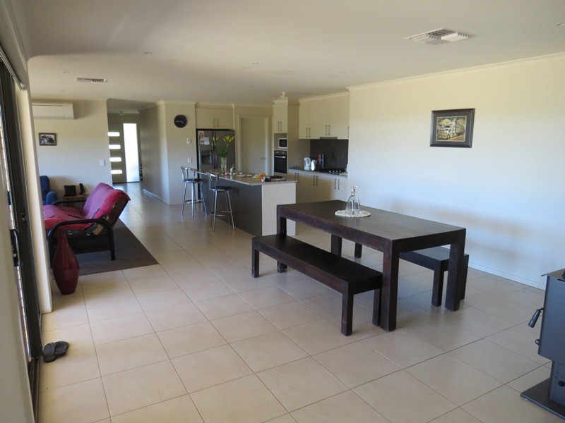 22 Todds Road, Deniliquin NSW 2710