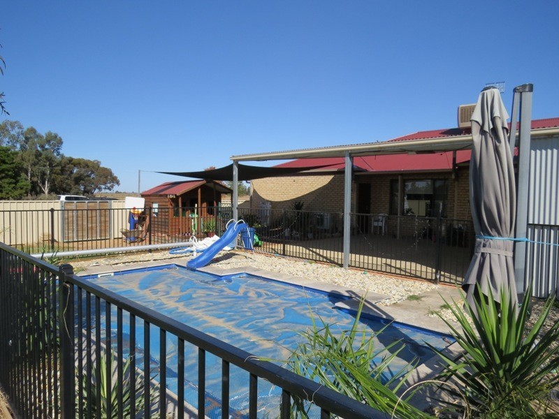 22 Todds Road, Deniliquin NSW 2710