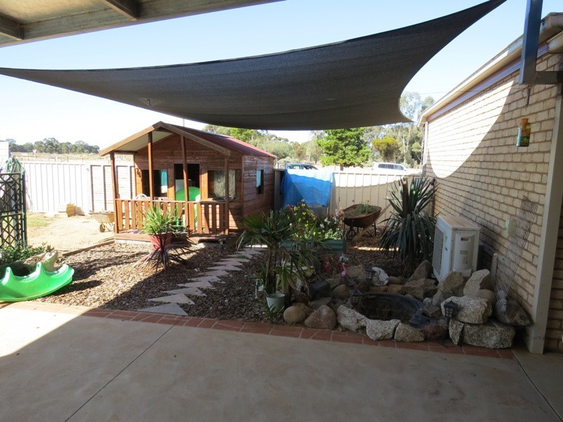 22 Todds Road, Deniliquin NSW 2710