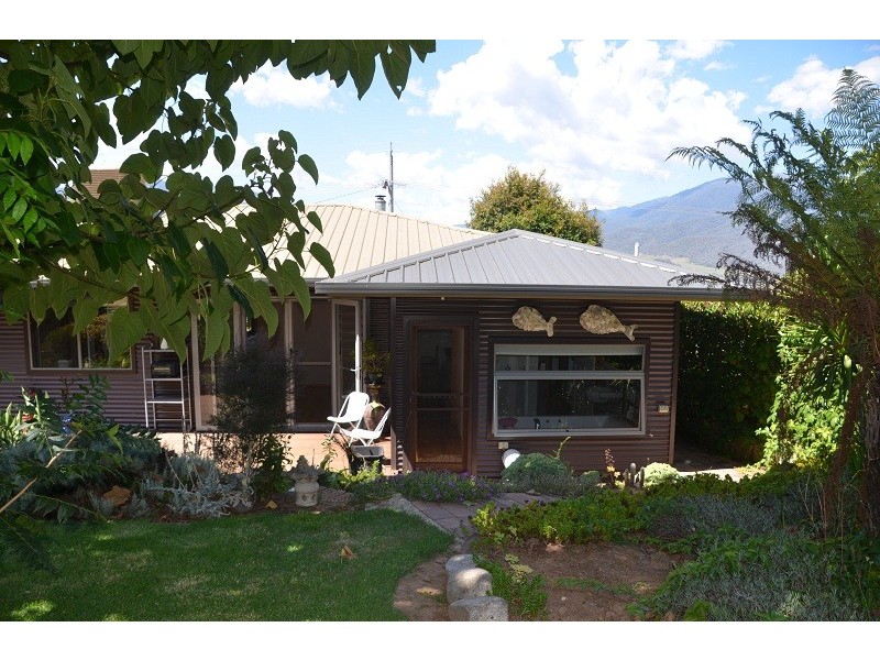 29 Kiewa Valley Highway, Tawonga South VIC 3698