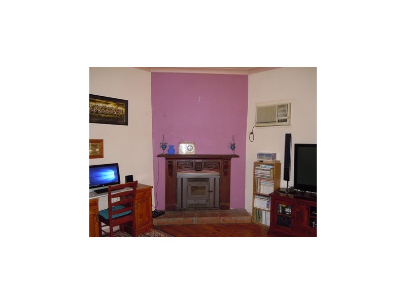 22 Charles Street, Narrandera NSW 2700