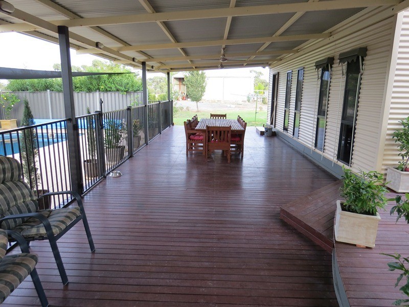 38 Flanagans Lane, Deniliquin NSW 2710