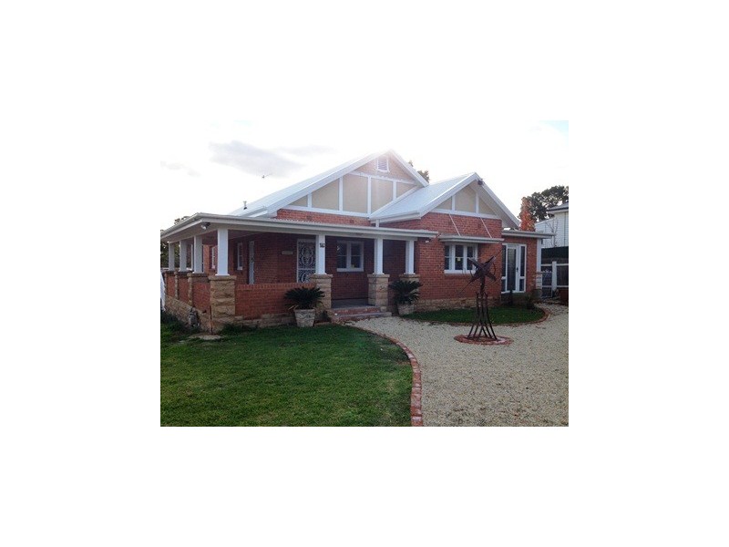 18 Roberts Street, Narrandera NSW 2700