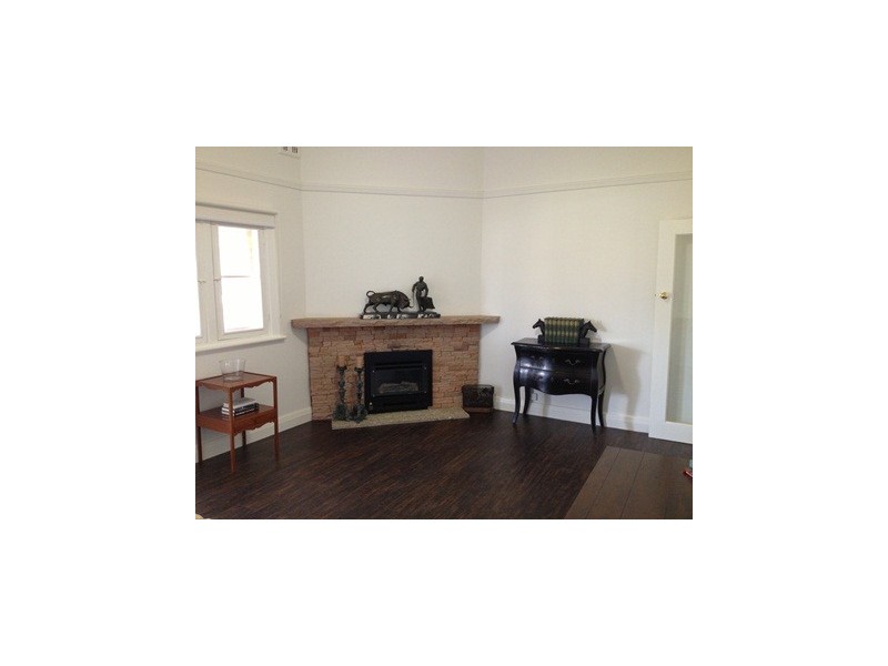 18 Roberts Street, Narrandera NSW 2700