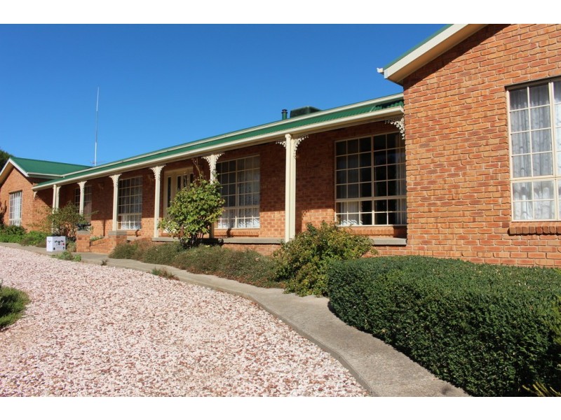 30 KELLYS ROAD, Young NSW 2594