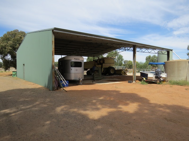 1055 ARATULA ROAD, Deniliquin NSW 2710