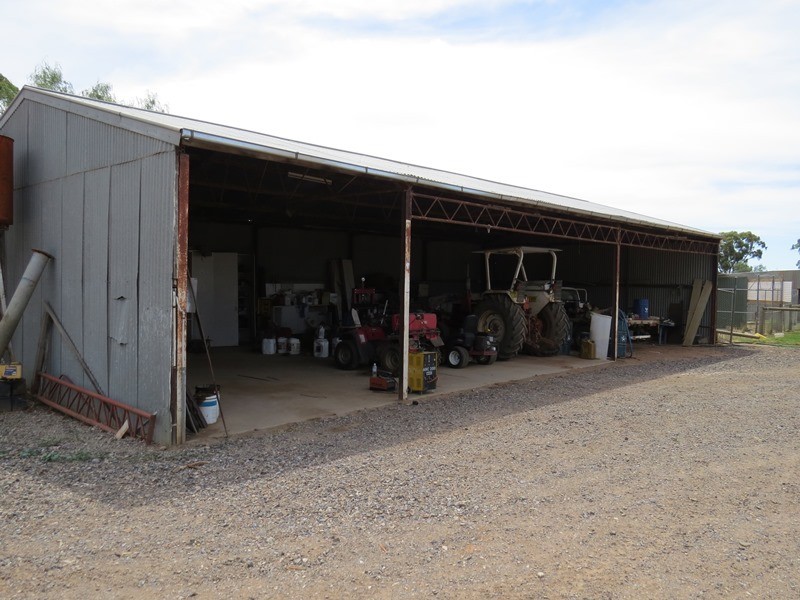 1055 ARATULA ROAD, Deniliquin NSW 2710