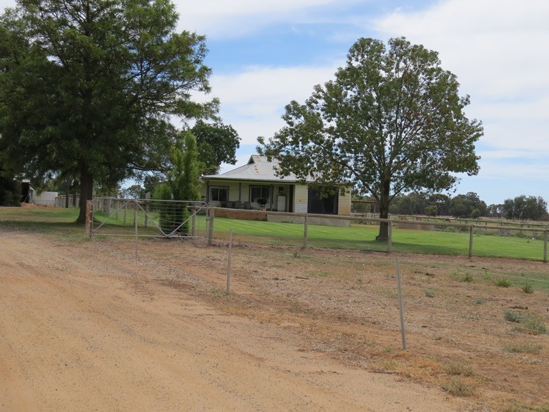 1055 ARATULA ROAD, Deniliquin NSW 2710