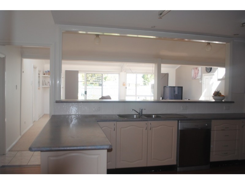 414 CHURCH STREET, Hay NSW 2711