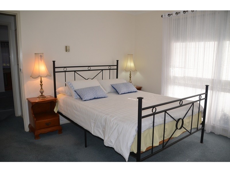 3 Walkers Lane, Bright VIC 3741