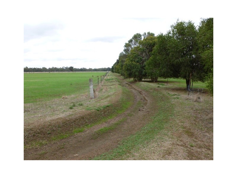 516B Dugays Bridge Road, Brimin VIC 3685