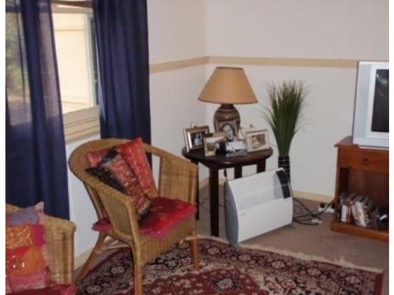 407 MACAULEY STREET, Hay NSW 2711