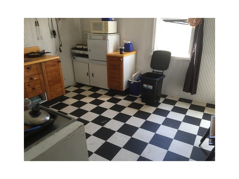 375 MACGREGOR STREET, Hay NSW 2711