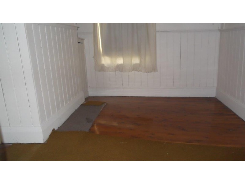 375 MACGREGOR STREET, Hay NSW 2711